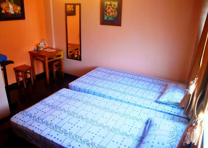 Casa de hóspedes Pailin 2*